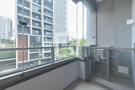 Varanda de kitnet/studio para alugar com 1 quarto, 25m² em Jardim das Acacias, São Paulo