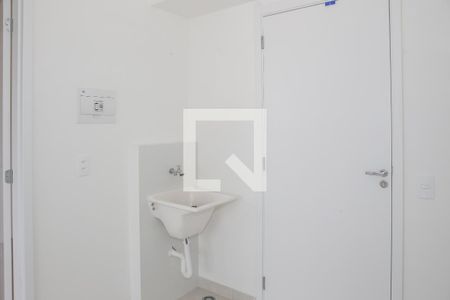 Sala e Cozinha de apartamento para alugar com 1 quarto, 25m² em Parque Industrial Tomas Edson, São Paulo
