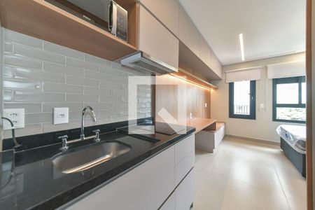 Cozinha de kitnet/studio para alugar com 1 quarto, 25m² em Campo Belo, São Paulo