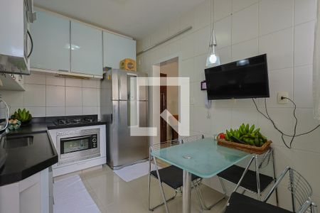 Cozinha de apartamento à venda com 3 quartos, 98m² em Palmares, Belo Horizonte