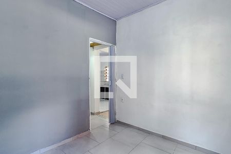 Quarto 1 de casa para alugar com 2 quartos, 50m² em Vila Santo Estefano, São Paulo