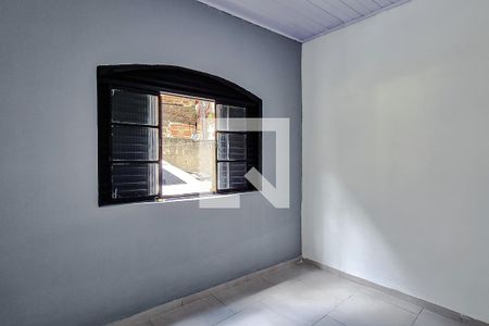 Quarto 1 de casa para alugar com 2 quartos, 50m² em Vila Santo Estefano, São Paulo