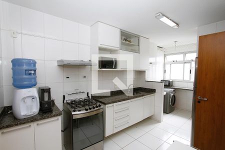 Cozinha de apartamento para alugar com 3 quartos, 85m² em Buritis, Belo Horizonte
