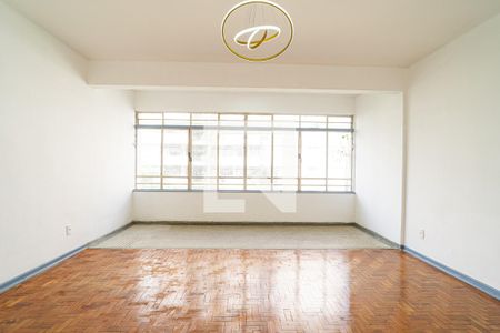 Sala de apartamento à venda com 2 quartos, 90m² em Cerqueira César, São Paulo