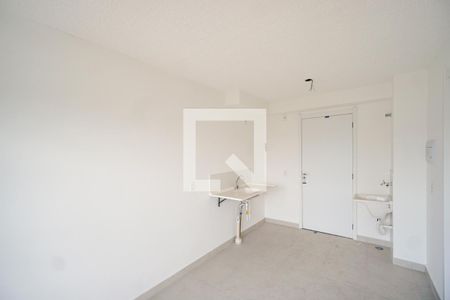 Sala e cozinha de apartamento para alugar com 1 quarto, 29m² em Guaiauna, São Paulo