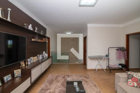 Sala de Tv de casa de condomínio para alugar com 5 quartos, 340m² em Parque Ortolândia, Hortolândia