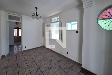 Sala de casa para alugar com 3 quartos, 180m² em Santa Rosa, Niterói