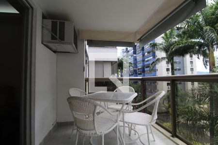 Sala - Varanda de apartamento para alugar com 2 quartos, 74m² em Barra Olímpica, Rio de Janeiro