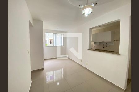 Sala de apartamento à venda com 2 quartos, 48m² em Lins de Vasconcelos, Rio de Janeiro