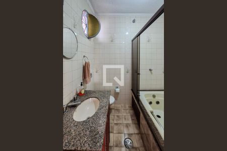 Banheiro da Suíte 1 de casa à venda com 3 quartos, 243m² em Anchieta, São Bernardo do Campo