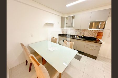 Sala/Cozinha de apartamento para alugar com 2 quartos, 70m² em Bela Vista, São José