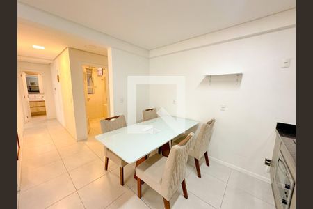 Sala/Cozinha de apartamento para alugar com 2 quartos, 70m² em Bela Vista, São José