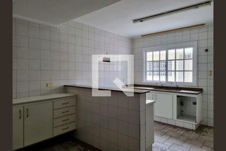 Casa à venda com 3 quartos, 183m² em Santo Amaro, São Paulo