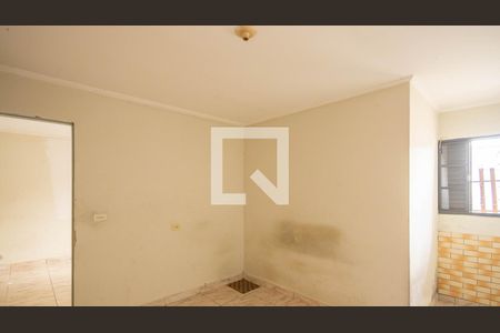 Quarto de casa para alugar com 2 quartos, 75m² em Parque Vitoria, São Paulo