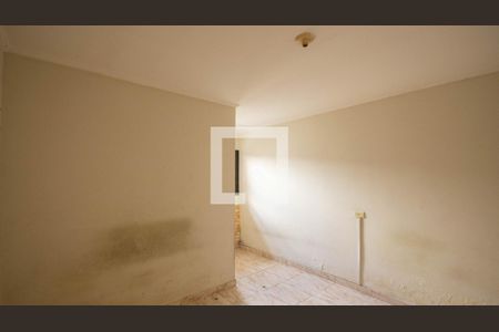 Quarto de casa para alugar com 2 quartos, 75m² em Parque Vitoria, São Paulo