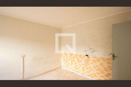 Quarto de casa para alugar com 2 quartos, 75m² em Parque Vitoria, São Paulo