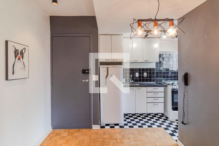 Cozinha de apartamento para alugar com 1 quarto, 43m² em Jardins, São Paulo