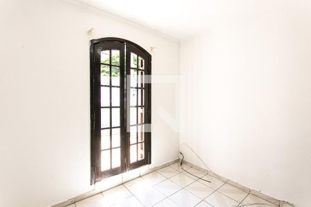 Quarto de casa para alugar com 2 quartos, 98m² em Chácara Califórnia, São Paulo