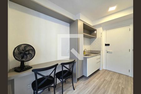 Sala/Cozinha de apartamento para alugar com 1 quarto, 25m² em Vila Nova Conceição, São Paulo