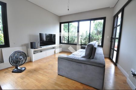 Sala de casa à venda com 3 quartos, 500m² em Tremembé, São Paulo