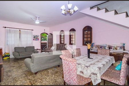 Sala de casa à venda com 4 quartos, 300m² em Água Rasa, São Paulo