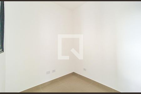 Quarto 2 de apartamento para alugar com 2 quartos, 42m² em Vila Antonieta, São Paulo