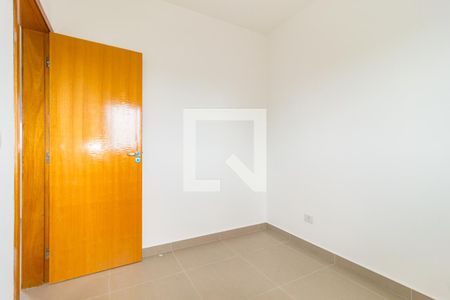 Quarto 1 de apartamento para alugar com 2 quartos, 42m² em Vila Antonieta, São Paulo
