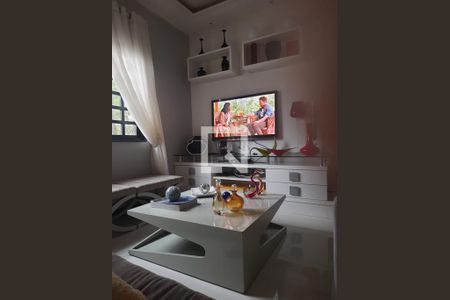 Sala de casa de condomínio à venda com 3 quartos, 310m² em Taquara, Rio de Janeiro