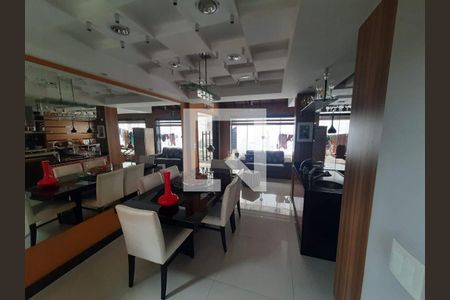 Sala de casa de condomínio à venda com 3 quartos, 310m² em Taquara, Rio de Janeiro