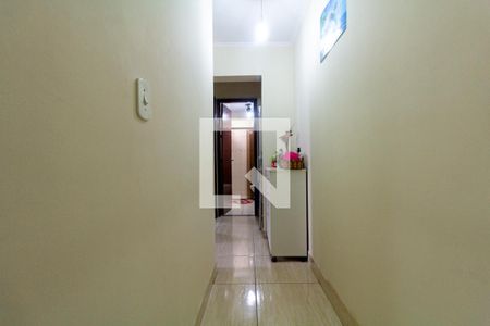 Corredor de apartamento para alugar com 2 quartos, 57m² em Vila Santana, São Paulo