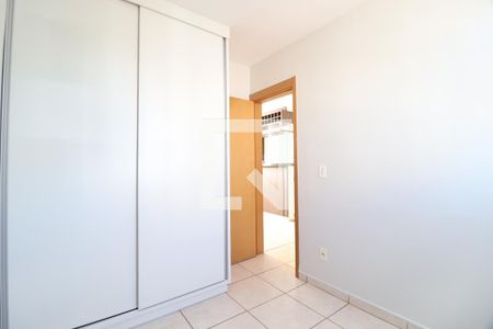 Quarto 1 de apartamento para alugar com 2 quartos, 50m² em Aclimação, Uberlândia