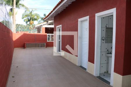 Casa de Condomínio para alugar com 3 quartos, 200m² em Jardim Petropolis, Cotia