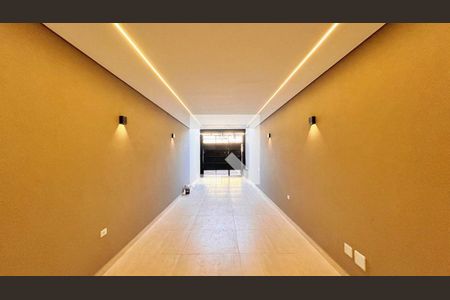 Casa à venda com 3 quartos, 220m² em Vila Lais, São Paulo