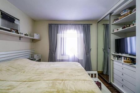 Casa à venda com 3 quartos, 198m² em Cidade dos Bandeirantes, São Paulo