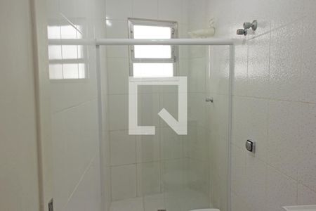 Banheiro de apartamento para alugar com 1 quarto, 54m² em Encruzilhada, Santos