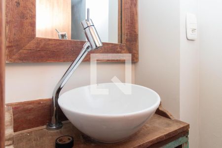 Lavabo de casa à venda com 2 quartos, 110m² em Ipanema, Porto Alegre