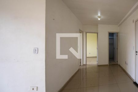 Corredor de apartamento para alugar com 2 quartos, 52m² em Cidade Intercap, Taboão da Serra