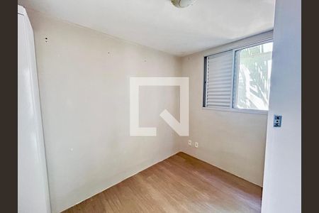 Quarto 2 de apartamento para alugar com 2 quartos, 47m² em Vila Bremen, Guarulhos