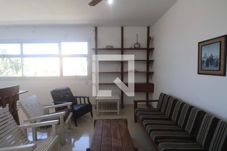 Sala de apartamento para alugar com 3 quartos, 130m² em Balneario Guarujá, Guarujá