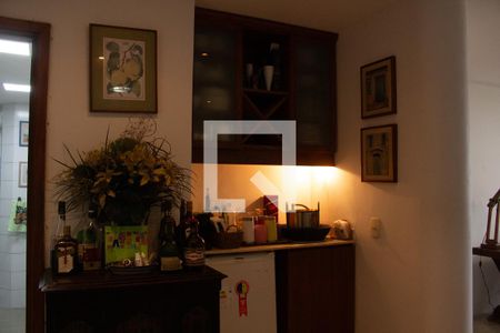 Sala de apartamento à venda com 2 quartos, 120m² em Copacabana, Rio de Janeiro