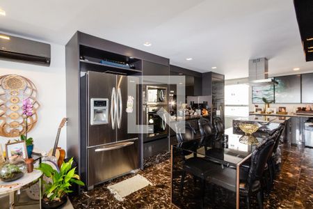 Cozinha de apartamento para alugar com 2 quartos, 105m² em Vila Nova Conceição, São Paulo