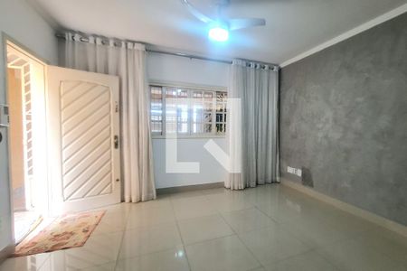 Sala de casa para alugar com 3 quartos, 237m² em Jardim Santa Maria, Guarulhos