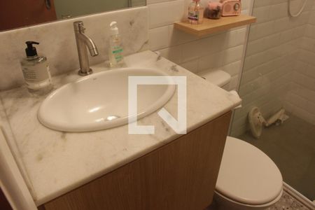 Banheiro de apartamento para alugar com 1 quarto, 42m² em José Menino, Santos