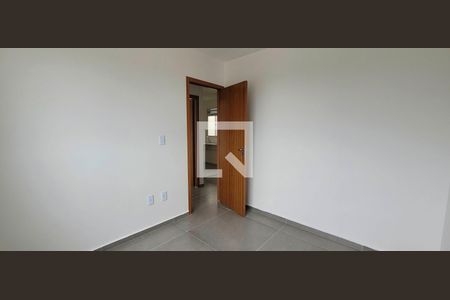 Apartamento para alugar com 2 quartos, 40m² em Maria Augusta, Itaquaquecetuba