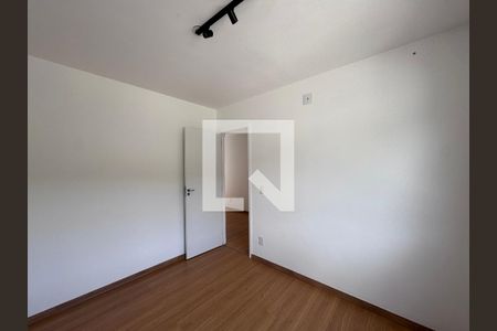 Quarto 1 de apartamento para alugar com 2 quartos, 44m² em Vargem Grande, Rio de Janeiro