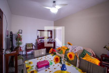 Sala de casa para alugar com 2 quartos, 250m² em Jardim Catarina, São Gonçalo