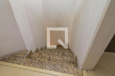 Escada para quartos de casa de condomínio à venda com 3 quartos, 80m² em Vila Bela, São Paulo