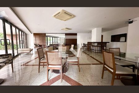 Apartamento à venda com 3 quartos, 226m² em Vila Suzana, São Paulo