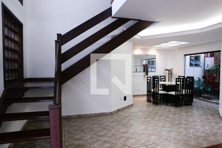 Casa à venda com 4 quartos, 241m² em Nova Petrópolis, São Bernardo do Campo