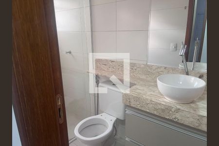 Banheiro de apartamento para alugar com 2 quartos, 72m² em Setor Sudoeste, Goiânia